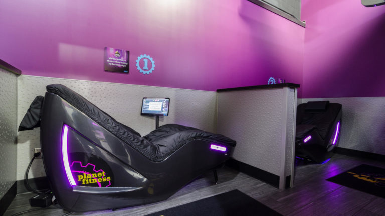 Free HydroMassage Massage on April 11th – 20th