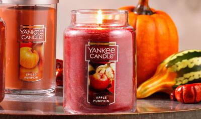 Buy 2, Get 2 Free Large Classic Jar & Tumbler Yankee Candles