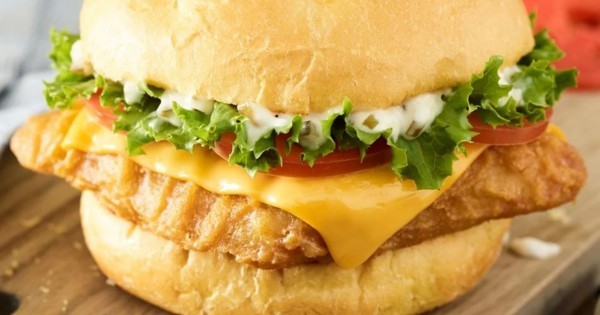Smashburger – BOGO Free Fish Sandwiches