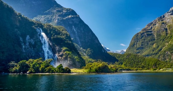 Win a $14,000 9-Day Adventure for 2 in New Zealand