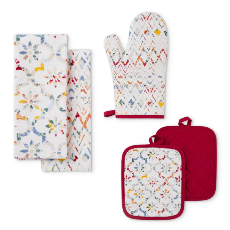 Kitchen Towel and Pot Holder 5 Piece Set Just $4